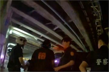 河堤散步手機被搶　警電眼追緝20分鐘逮獲搶匪