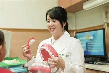 乳牙連蛀4顆出大事！   5歲童「臉腫起來」已蜂窩性組織炎