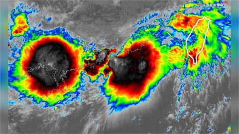 「恐怖對流帶」停家門前！專家PO兩陀「極黑雲團」千人嚇壞：拜託別來