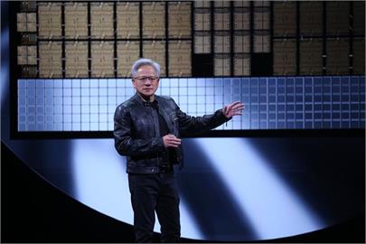 黃仁勳：通用機器人將開啟下一個兆級美元產業