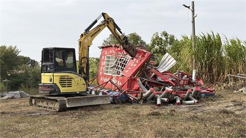 快新聞／囂張！台灣共產黨元旦升五星旗　黃偉哲今硬起來拆掉：國家的尊嚴不容踐踏