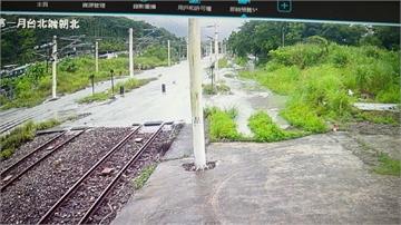 馬太鞍滾滾洪水阻斷求生路　14死124人失聯「泥濘夾帶土石影響救災」