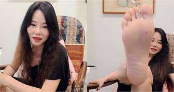 狄鶯直播大露腳底板！被問「孫安佐國中喝母奶」反嗆：你白痴啊