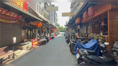 誰撞我的車？　肇事老闆好心協助扶起　調監視器竟是元凶