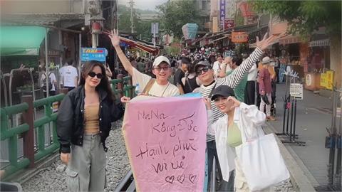 越南男遊台體驗放天燈「寫前女友名字」　原因曝光笑翻網：創意第一名