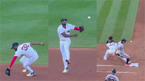 MLB(影)／想鄭宗哲了嗎？紅襪游擊、外野守備亂成粥「內野滾變少棒場內轟」
