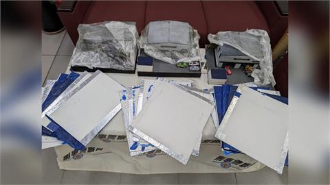 泰國郵包藏6.6公斤海洛因　藏塑膠瓦楞板夾層