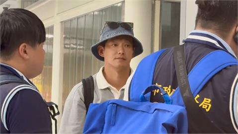快新聞／閃兵案拘提中！威廉綠島投案將搭機返台　陳零九板橋遭逮