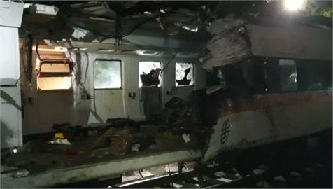 快新聞／太魯閣號死傷最慘「第8節車廂拖出」 車頭被削一半、車體嚴重受損