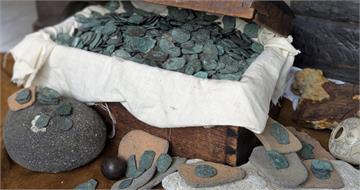 1715年沉船吐寶！佛州「寶藏海岸」撈到真金銀　起出千枚古幣「市值百萬美元」