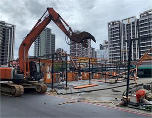 違建洗車場廢水排進南崁溪　遭桃園建管處強拆