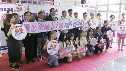迎接畢業季！新北就服處校園就業博覽會　餐飲業祭高薪搶人才