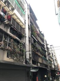 快新聞／新莊疑煮飯釀火警！屋主為救火撞到頭跌倒　OHCA急救中