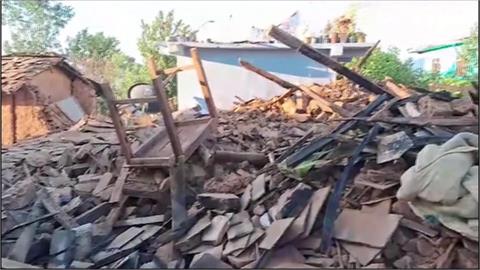 尼泊爾西部強震災情慘重　目前至少150死、上百人受傷