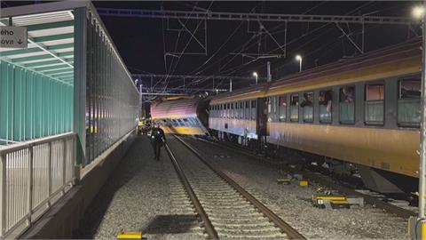 捷克發生火車對撞車廂出軌 至少4死26傷