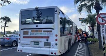 高雄公車清晨停路口　56歲司機「駕駛座上昏迷」！送醫後宣告不治