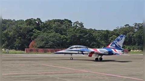 國機國造新里程碑！　「勇鷹號高教機」66架順利飛交