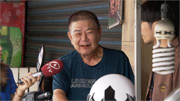 吊車前臂太突出！ 公車沒注意撞上卡路口