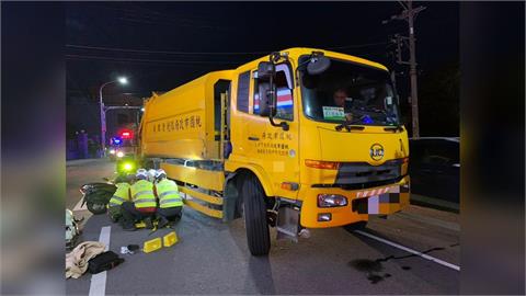 快新聞/婦人受困垃圾車底!清運途中出意外 桃園環管處派員陪同醫院