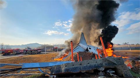 濟州航空撞「巨大鬼影」是真的！南韓國土交通部曝「關鍵證據」：遇鳥襲