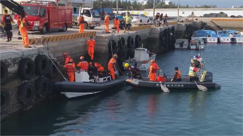 澎湖9人玩立槳遭捲到外海　海巡緊急救援順利脫困