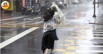 2縣市大雨特報！低壓帶影響「大氣不穩定」　注意劇烈天氣
