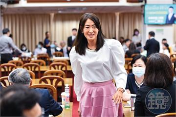 【賈永婕人設崩壞】賈永婕公器私用爭議燒不停　再爆不當開除員工風波
