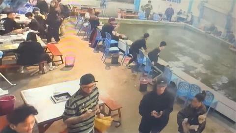 7.0強震夜襲! 宜蘭災情不斷 台9線賓士遭落石砸中