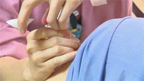 快新聞／集體暈針！桃園羅浮高中14學生　打完流感疫苗頭暈、頭痛送醫