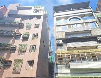 快新聞／新北蘆洲頂樓住宅火警！　25歲女被發現無生命跡象急送醫
