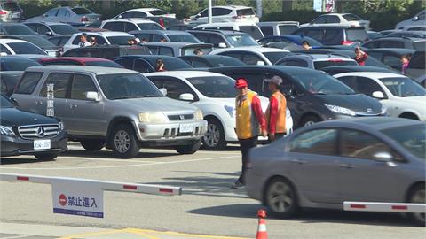 停車蟑螂出沒！國道服務區尖峰期將限停2小時　最高罰1200元