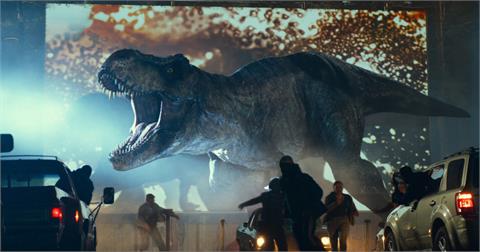 恐龍發威　侏羅紀世界最新章首週橫掃全台1.33億