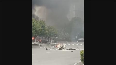 中國湖北市區測試無人機驚傳爆炸　撞起重機墜體育館影像曝光