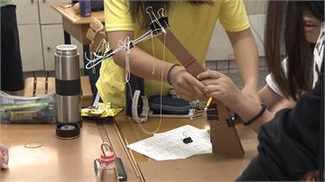 動手做科學 學生打造獨一無二機械手臂