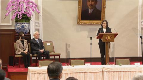 五度任APEC領袖代表　蔡英文總統出席感謝張忠謀