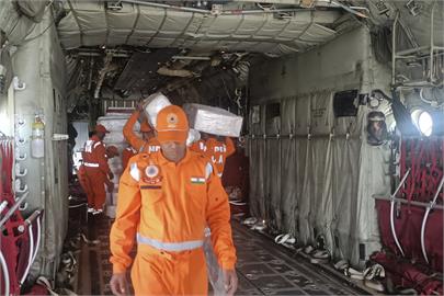 緬甸強震逾千人喪命　印度派遣近200人協助救災、設野戰醫院