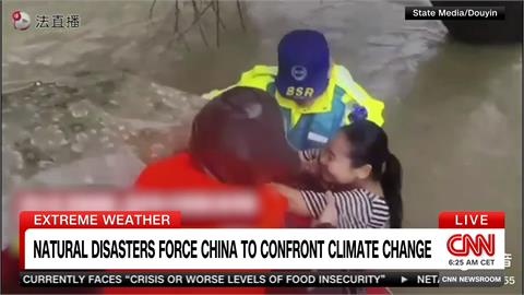 極端氣候襲中國！　5種天氣預警齊響、「凱米」登福建肆虐