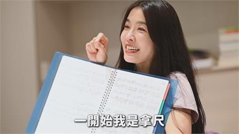 小嫻攻讀音樂系升大二　公開「五線譜手抄術」震驚眾人