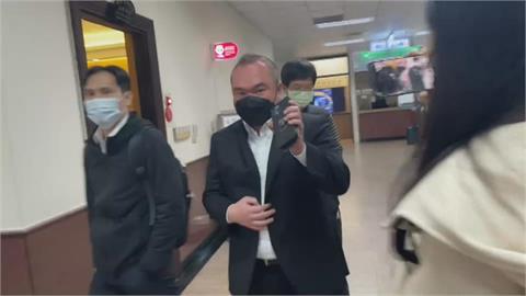 快新聞／有內鬼？傳警察涉助「鮑魚大亨」鍾文智潛逃　3副所長被約談