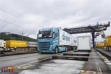 持續推動運輸脫碳進程　Volvo 電動卡車全球行駛里程突破 2.5 億公里