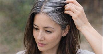 過40歲身體斷崖式下滑？她曝「5殘忍轉變」　一票人有感：睡醒就有老花