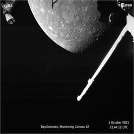 歐日合作水星探測計畫　飛行近3年傳回首批影像