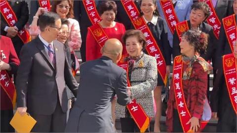 「國民阿嬤」陳淑芳榮獲好人好事代表！韓國瑜親接見　驚吐1句話