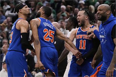 NBA(影)/尼克綠衫軍G1激戰到延長 尼克關鍵抄截客場逆襲拿下系列賽開門紅