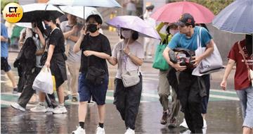 下班注意！10縣市大雨特報　雙北雷雨狂轟到晚間