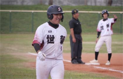 棒球／葉君璋外甥敲再見安打！世新逆轉奪公開一級睽違14年首勝