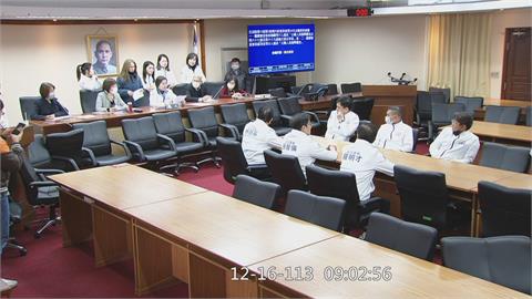 快新聞／藍委《選罷法》1分鐘出委員會　林楚茵轟：就是怕罷免！重演半分鐘過服貿