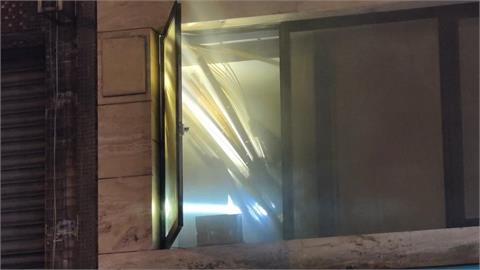 北市連鎖旅館火警51人逃生！　竟是房客「客房內抽菸」釀災