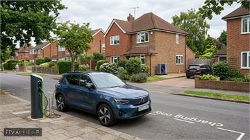 英國2030減碳目標告急　專家促加速普及電動車與熱泵