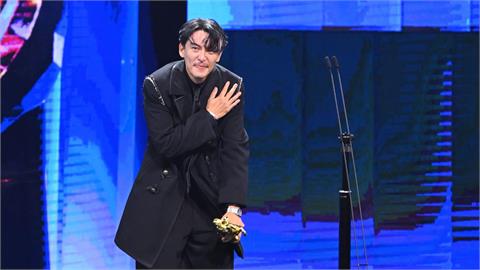 金馬62/張震「2摘金馬影帝」自己也嚇爛!一上台「爆出大實話」全場笑噴